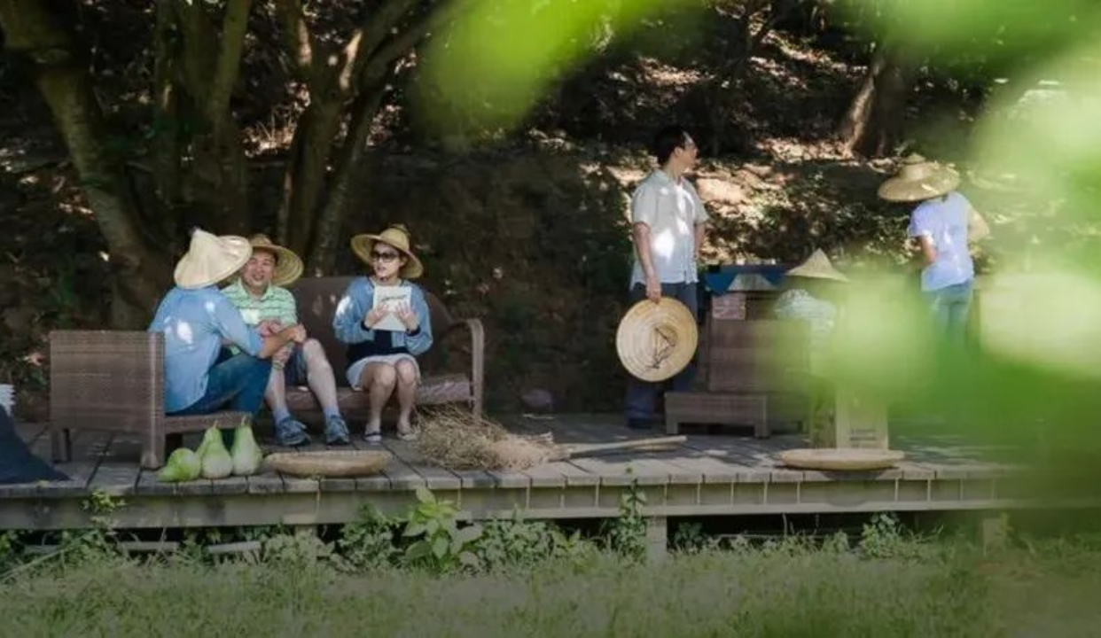 扎心的现实，攒多少钱够我们安心老去？