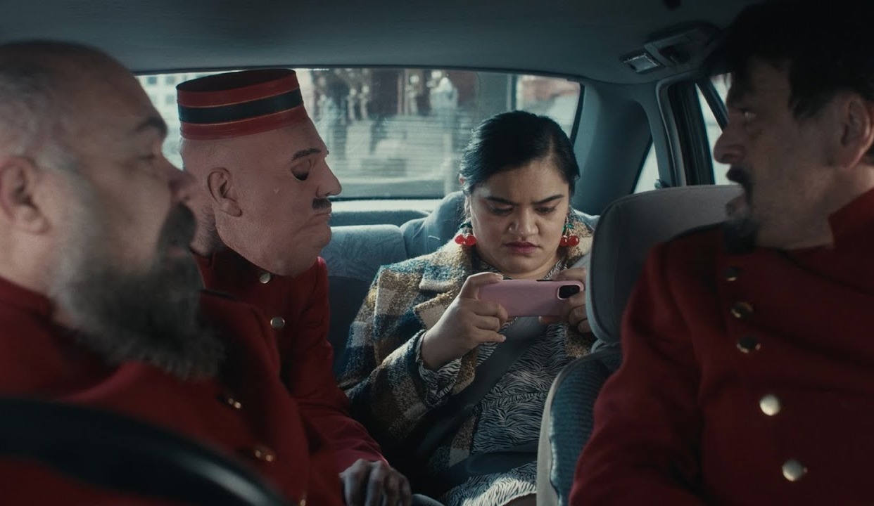 看剧太投入，从此过上有钱人的生活